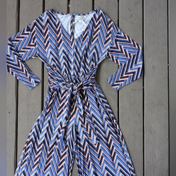 By Anthropologie Blue Chevron Breezy Jumpsuit Size XS Zig Zag Print, Jersey Knit - Picture 4 of 7